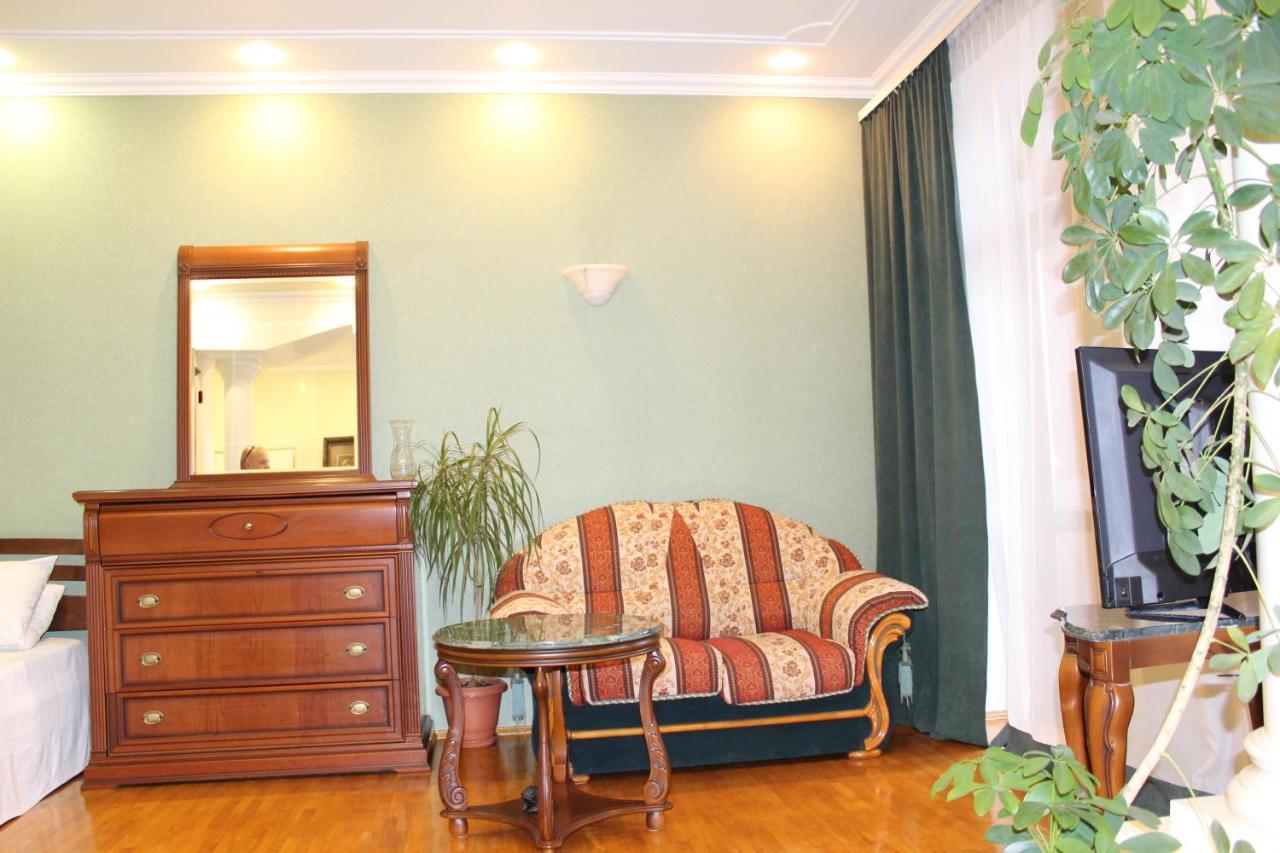 Ferienwohnung Центр Печерск Метро Зверинецкая, Печерская Kiew Exterior foto